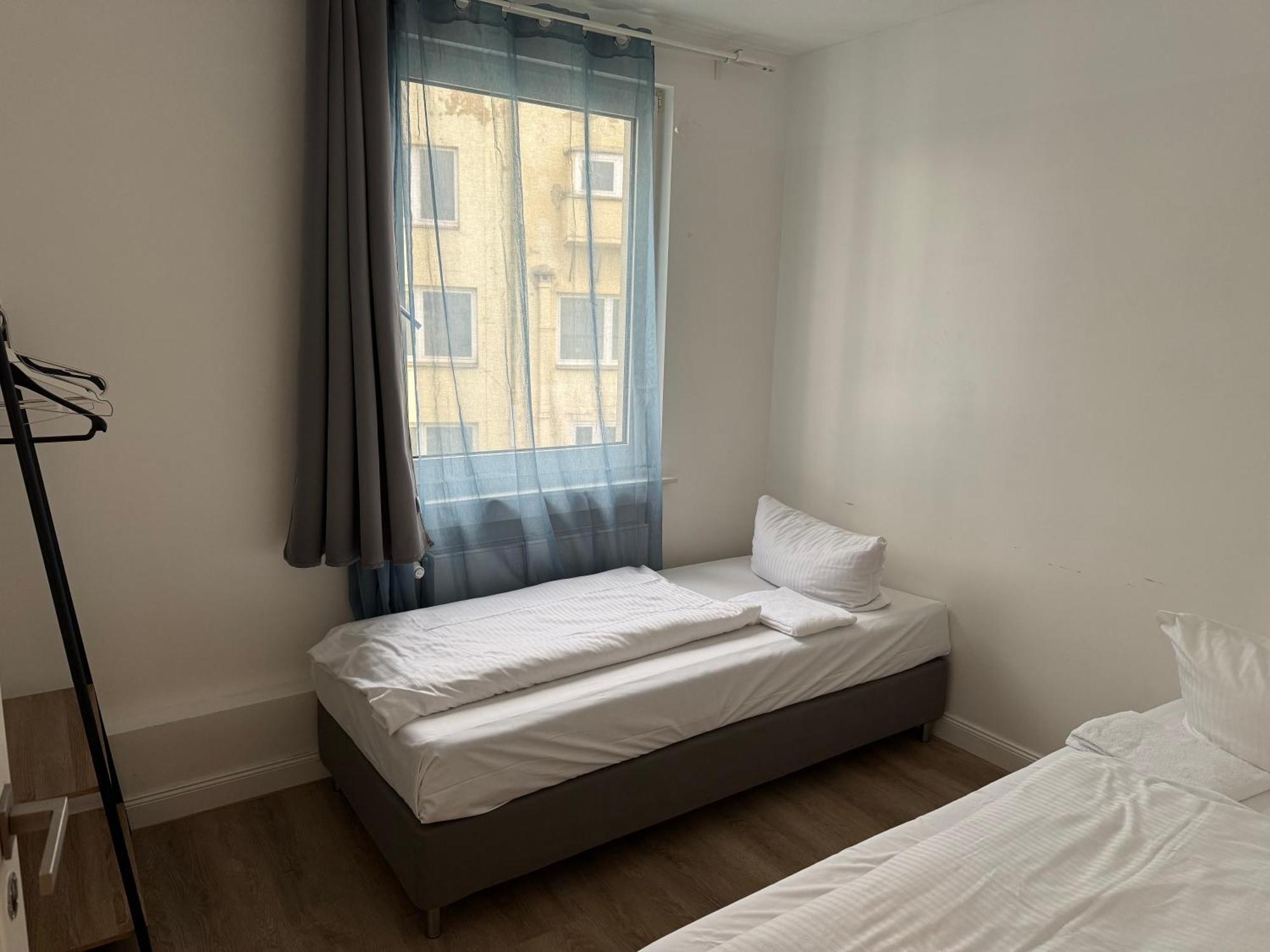 Graf-Adolflux Apartment Дюселдорф Екстериор снимка