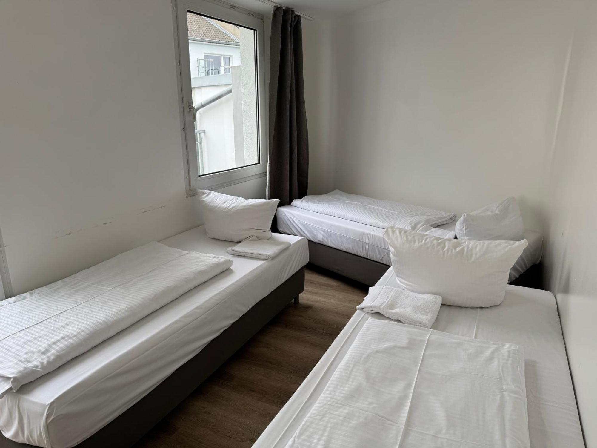 Graf-Adolflux Apartment Дюселдорф Екстериор снимка