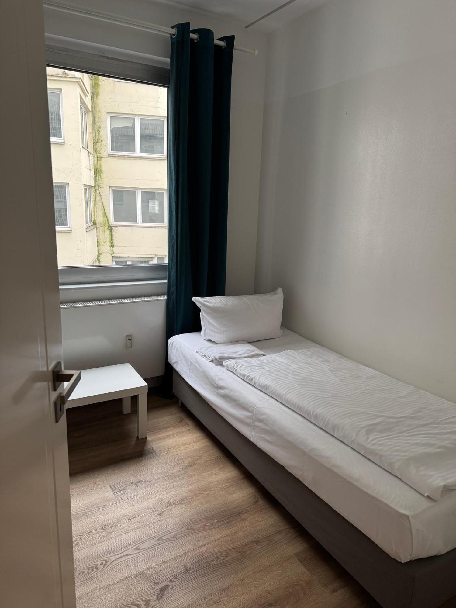 Graf-Adolflux Apartment Дюселдорф Екстериор снимка