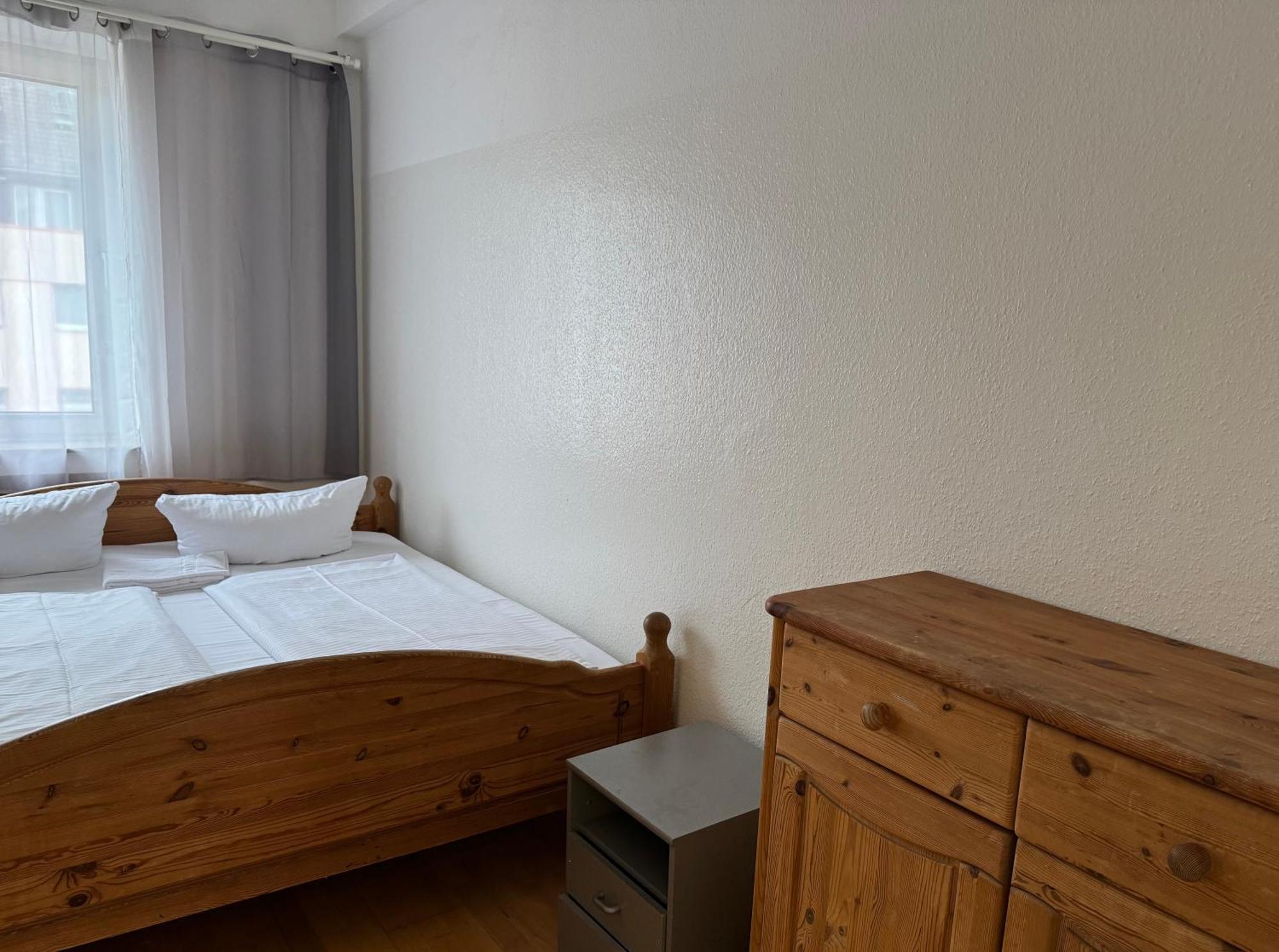 Graf-Adolflux Apartment Дюселдорф Екстериор снимка